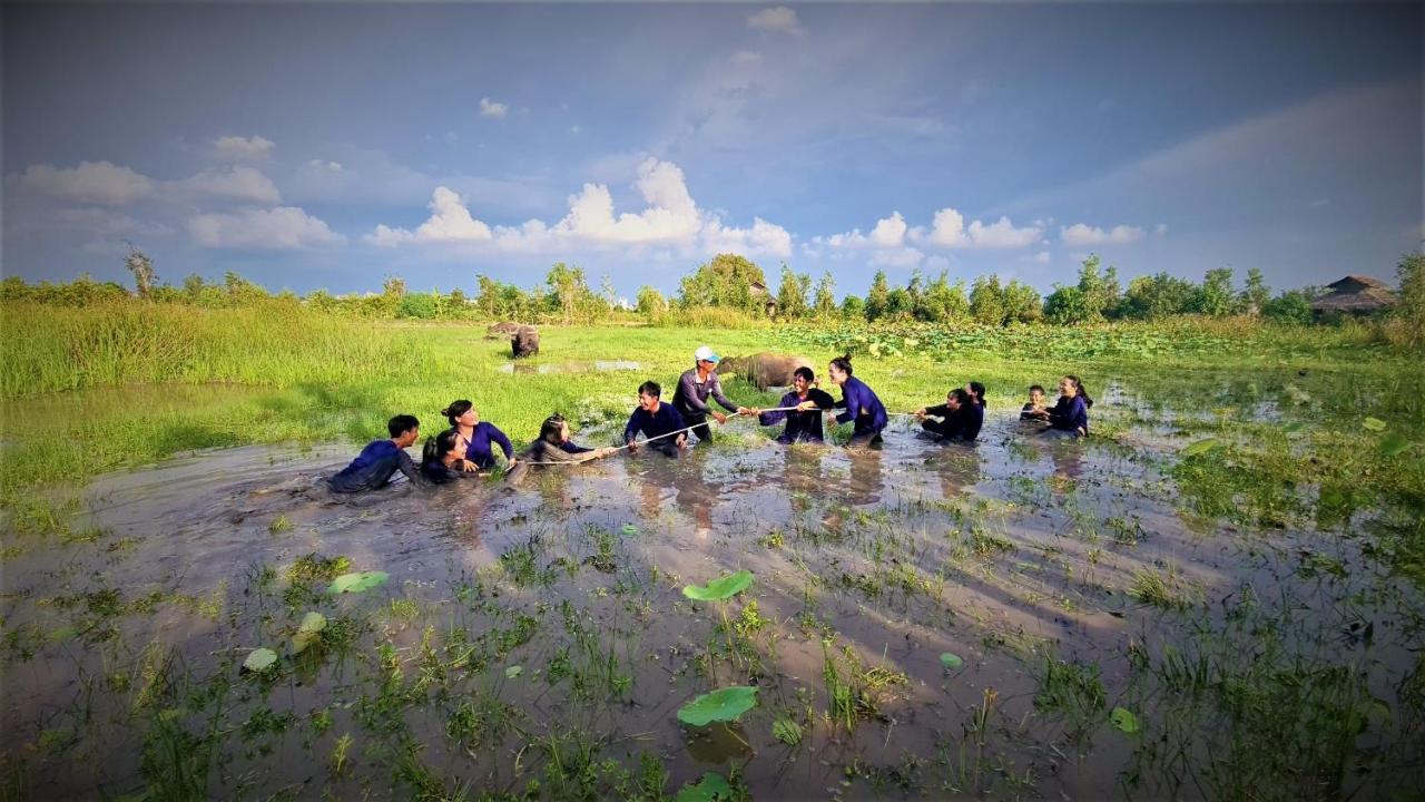 Viet Mekong Campsite *